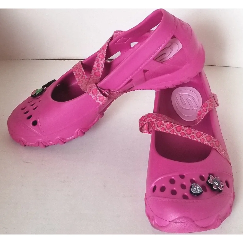 SKECHERS Cali Gear Girls 4Y Pink Mary Jane Strappy Flats Water Shoes Gardening